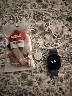 Purple Kids Smartwatch with Magnetic Charger GABB WATCH